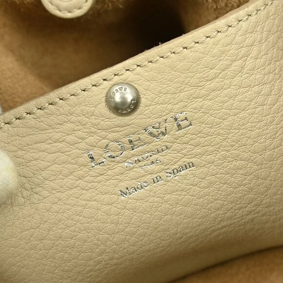 Loewe Beige Lambskin Handbag NQ02308 BN02 - Picture 7 of 7